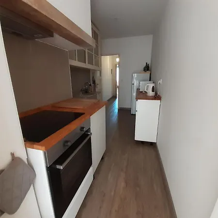 Vintage Top Roof Apartment Apartment *