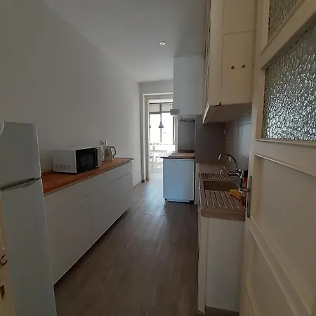Vintage Top Roof Apartment Lissabon
