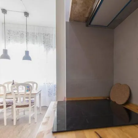 Vintage Top Roof Apartment * Lissabon