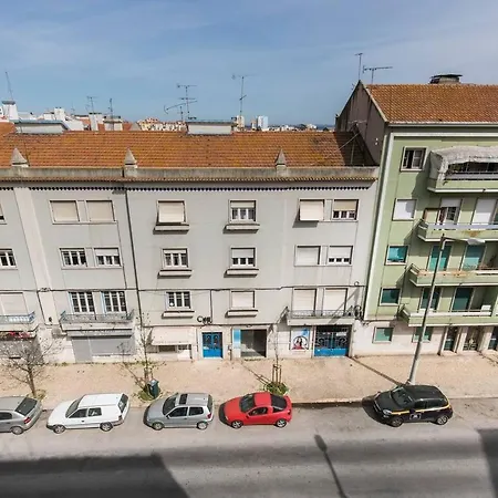 Vintage Top Roof Apartment Apartment Lisbon
